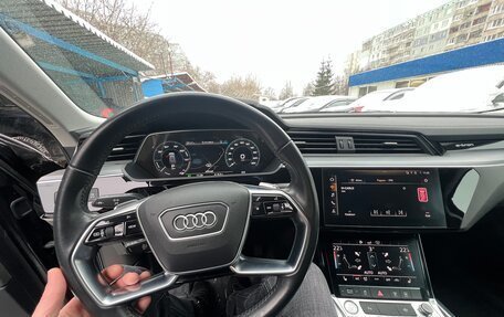 Audi e-tron I, 2019 год, 3 750 000 рублей, 22 фотография