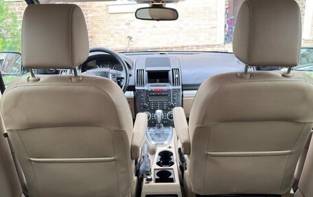 Land Rover Freelander II рестайлинг 2, 2008 год, 670 000 рублей, 10 фотография