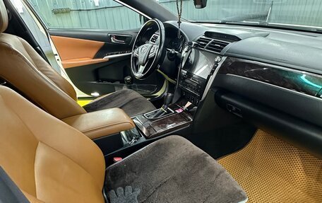 Toyota Camry, 2016 год, 2 080 000 рублей, 6 фотография