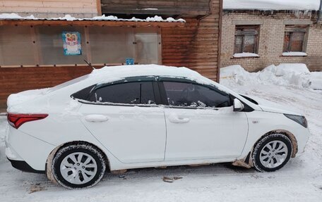 Hyundai Solaris II рестайлинг, 2020 год, 1 650 000 рублей, 3 фотография