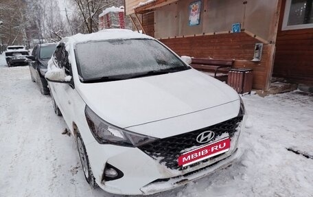 Hyundai Solaris II рестайлинг, 2020 год, 1 650 000 рублей, 4 фотография