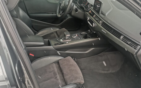 Audi A4, 2019 год, 3 300 000 рублей, 8 фотография