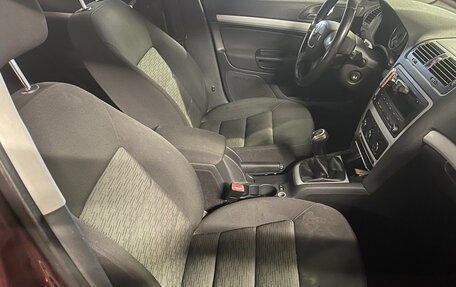 Skoda Octavia, 2010 год, 650 000 рублей, 13 фотография