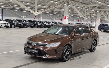 Toyota Camry, 2017 год, 1 800 000 рублей, 5 фотография
