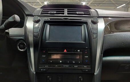 Toyota Camry, 2017 год, 1 800 000 рублей, 19 фотография