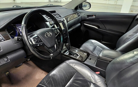 Toyota Camry, 2017 год, 1 800 000 рублей, 20 фотография