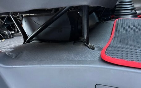 Toyota HiAce, 2002 год, 1 100 000 рублей, 12 фотография