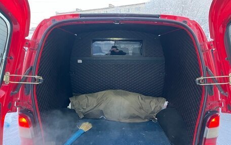 Toyota HiAce, 2002 год, 1 100 000 рублей, 10 фотография