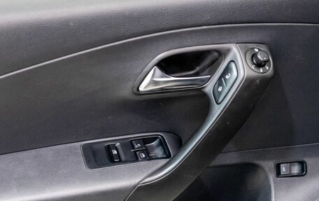 Volkswagen Polo VI (EU Market), 2013 год, 520 000 рублей, 25 фотография