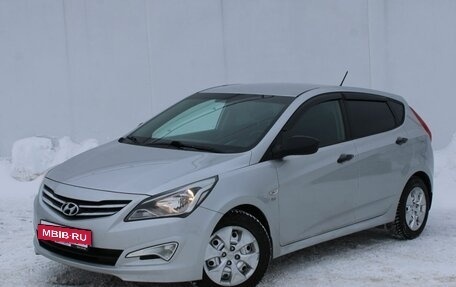 Hyundai Solaris II рестайлинг, 2015 год, 974 000 рублей, 2 фотография