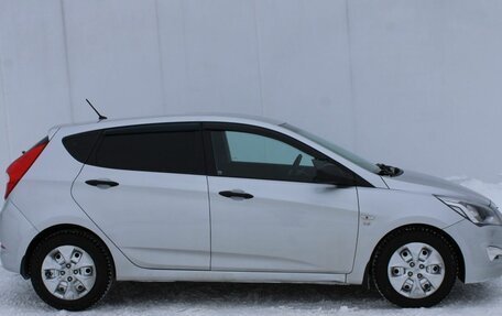 Hyundai Solaris II рестайлинг, 2015 год, 974 000 рублей, 9 фотография