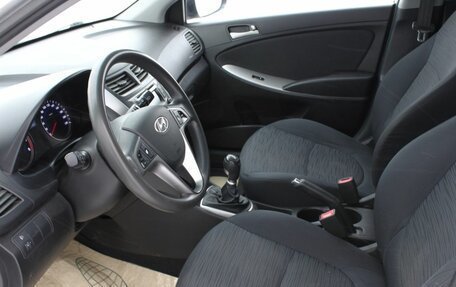 Hyundai Solaris II рестайлинг, 2015 год, 974 000 рублей, 15 фотография