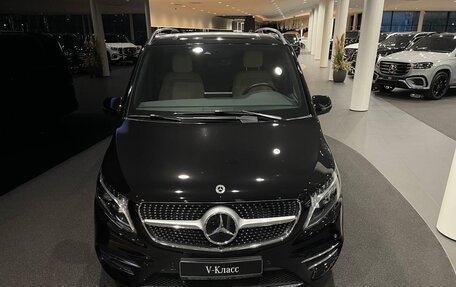 Mercedes-Benz V-Класс, 2023 год, 35 640 000 рублей, 9 фотография