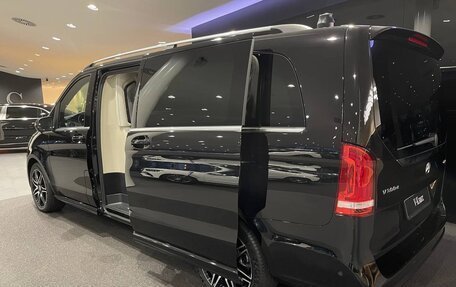 Mercedes-Benz V-Класс, 2023 год, 35 640 000 рублей, 13 фотография