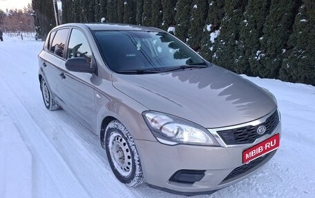 KIA cee'd I рестайлинг, 2011 год, 600 000 рублей, 1 фотография