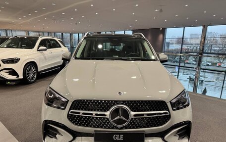 Mercedes-Benz GLE, 2025 год, 15 800 000 рублей, 1 фотография