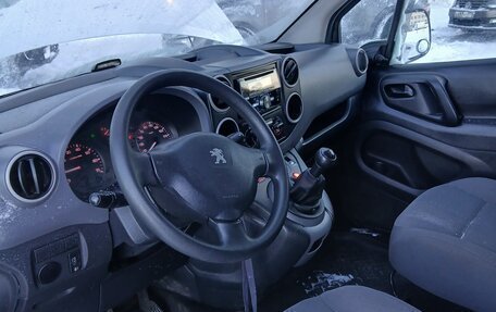 Peugeot Partner II рестайлинг 2, 2014 год, 595 000 рублей, 8 фотография