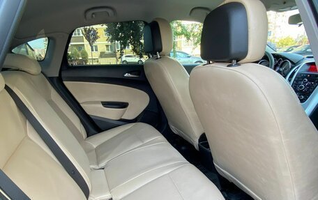 Opel Astra J, 2014 год, 3 фотография