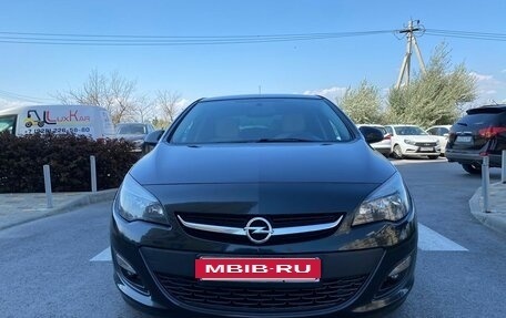Opel Astra J, 2014 год, 2 фотография