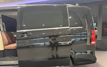 Mercedes-Benz V-Класс, 2023 год, 29 700 000 рублей, 4 фотография