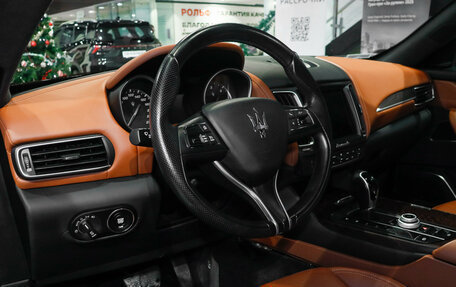 Maserati Levante I, 2018 год, 5 200 000 рублей, 10 фотография