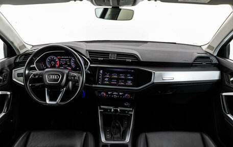 Audi Q3, 2019 год, 2 499 000 рублей, 12 фотография