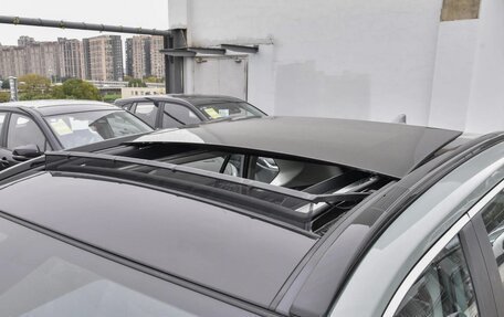 Toyota RAV4, 2025 год, 3 880 000 рублей, 7 фотография