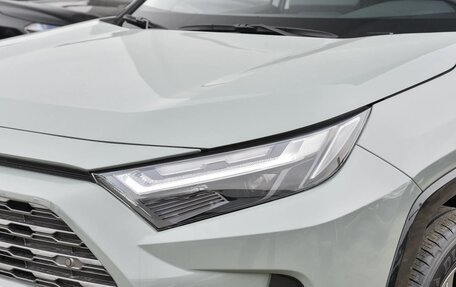 Toyota RAV4, 2025 год, 3 880 000 рублей, 10 фотография