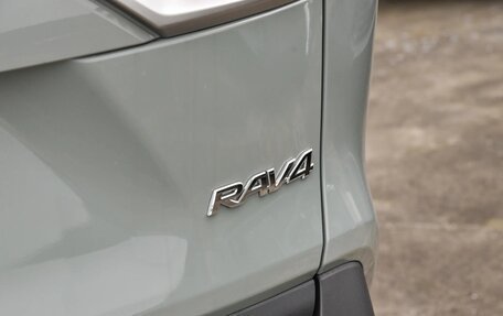 Toyota RAV4, 2025 год, 3 880 000 рублей, 22 фотография