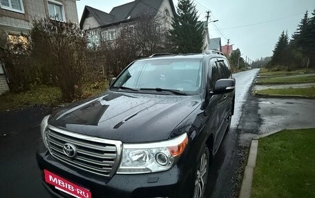 Toyota Land Cruiser 200, 2013 год, 4 500 000 рублей, 2 фотография