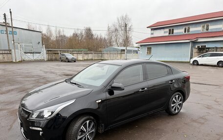 KIA Rio IV, 2019 год, 1 530 000 рублей, 3 фотография