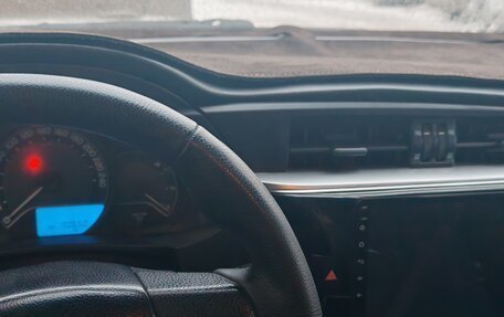 Toyota Corolla, 2014 год, 1 070 000 рублей, 6 фотография