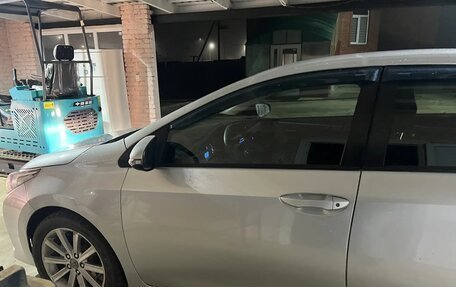 Toyota Corolla, 2014 год, 1 070 000 рублей, 4 фотография