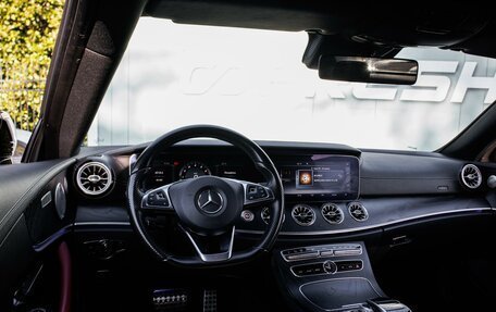 Mercedes-Benz E-Класс, 2017 год, 3 750 000 рублей, 10 фотография