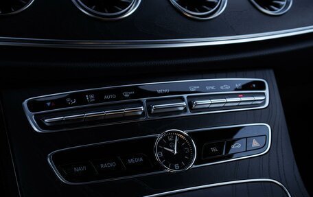Mercedes-Benz E-Класс, 2017 год, 3 750 000 рублей, 23 фотография