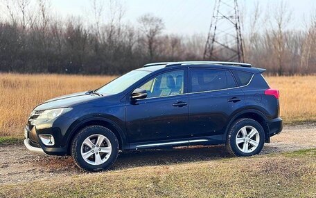 Toyota RAV4, 2014 год, 2 300 000 рублей, 7 фотография