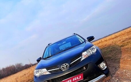 Toyota RAV4, 2014 год, 2 300 000 рублей, 6 фотография