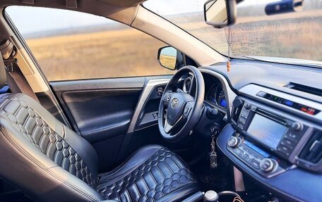 Toyota RAV4, 2014 год, 2 300 000 рублей, 8 фотография