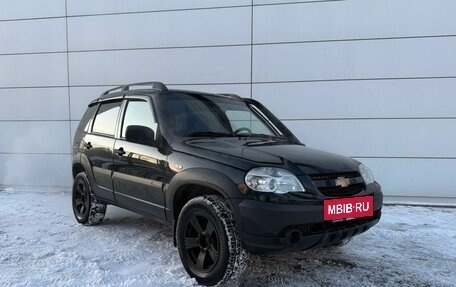 Chevrolet Niva I рестайлинг, 2018 год, 830 000 рублей, 5 фотография