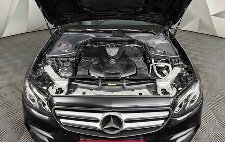 Mercedes-Benz E-Класс, 2017 год, 4 400 000 рублей, 11 фотография