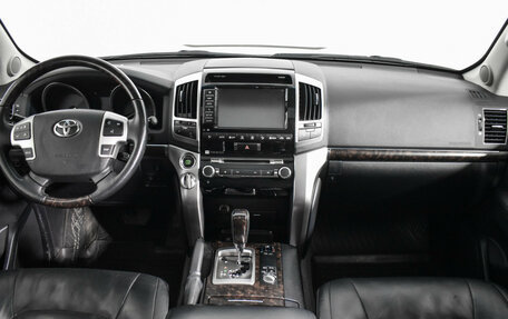 Toyota Land Cruiser 200, 2013 год, 3 890 000 рублей, 16 фотография