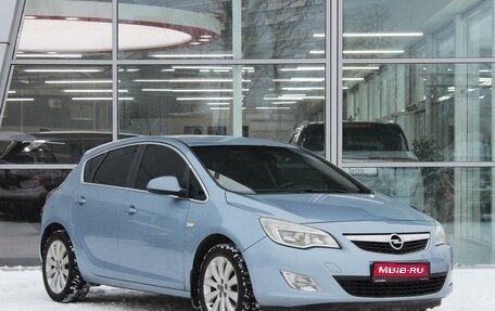 Opel Astra J, 2011 год, 650 000 рублей, 1 фотография