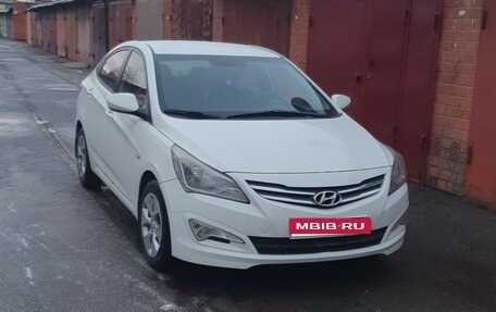 Hyundai Solaris II рестайлинг, 2016 год, 980 000 рублей, 1 фотография