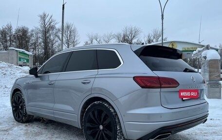 Volkswagen Touareg III, 2018 год, 4 450 000 рублей, 3 фотография