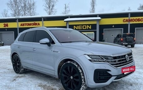 Volkswagen Touareg III, 2018 год, 4 450 000 рублей, 8 фотография