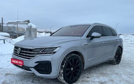 Volkswagen Touareg III, 2018 год, 4 450 000 рублей, 7 фотография