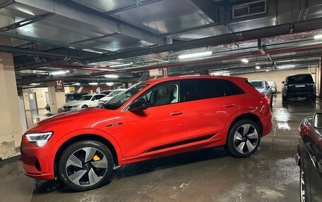 Audi e-tron I, 2021 год, 3 фотография