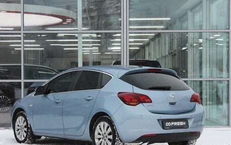 Opel Astra J, 2011 год, 650 000 рублей, 2 фотография