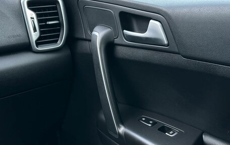 KIA Sportage IV рестайлинг, 2018 год, 1 950 000 рублей, 29 фотография