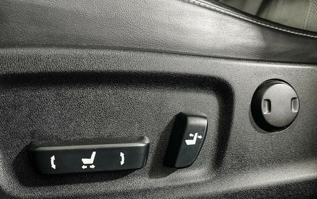 Lexus RX IV рестайлинг, 2017 год, 3 577 000 рублей, 15 фотография